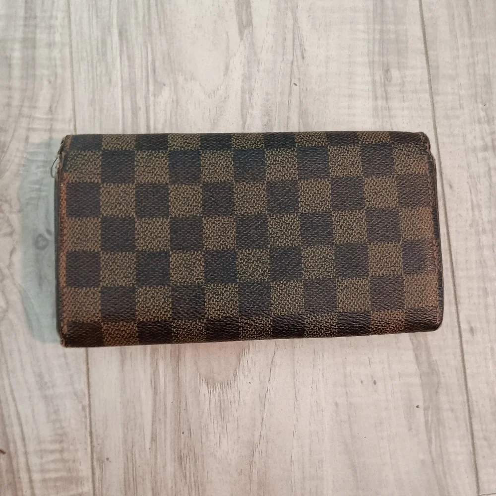 Authentic Louis Vuitton Damier Ebene Coated Canvas Leather Sarah Long Wallet